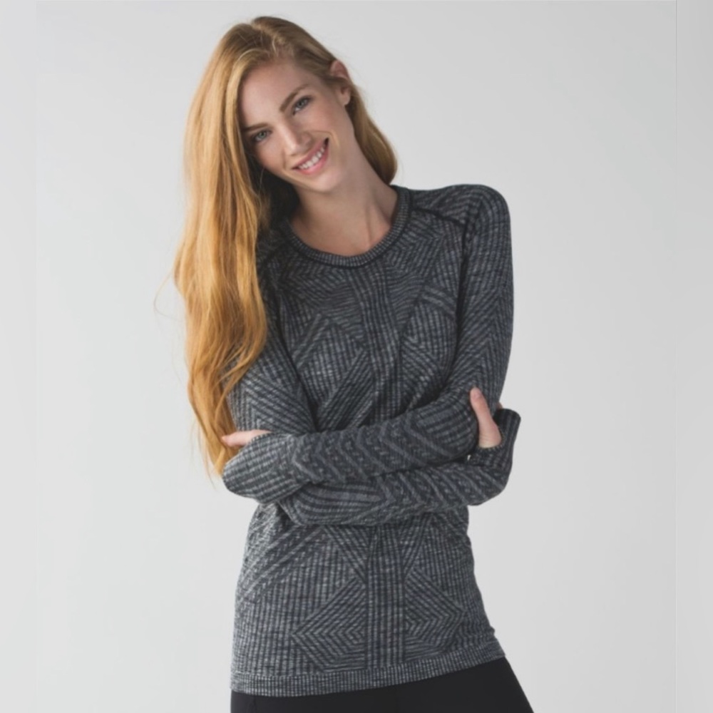 Lululemon Rest Less Pullover Heathered Gray with thumb holes Size 8